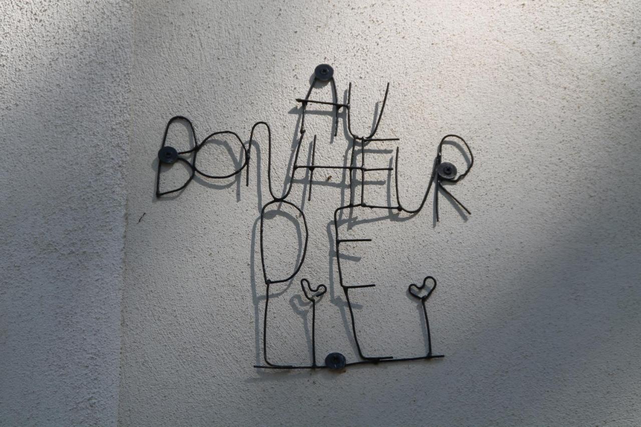 דירות פונטיין-דה-ווקלוז Au Bonheur De Lili מראה חיצוני תמונה